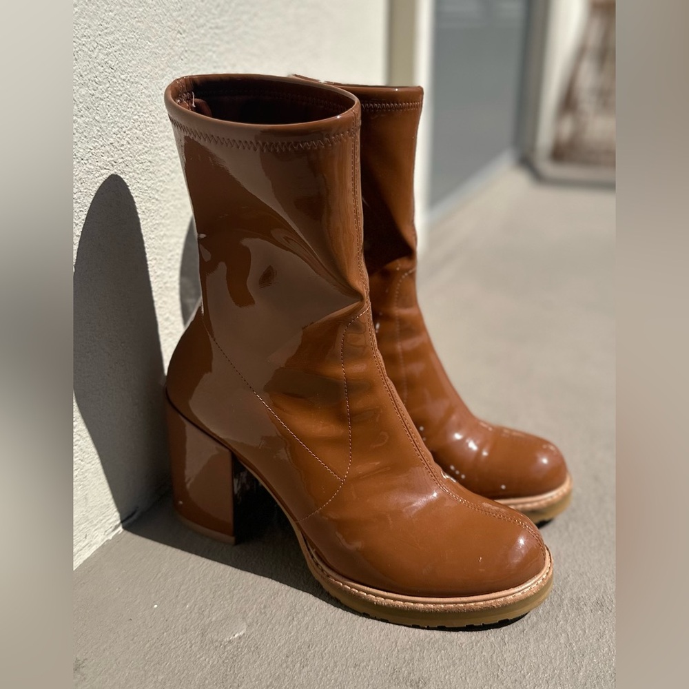 STUART WEITZMAN Dalenna Vinyl Sock Boots